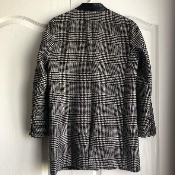 Classic Black and White Plaid Coat - Picture 7 of 11